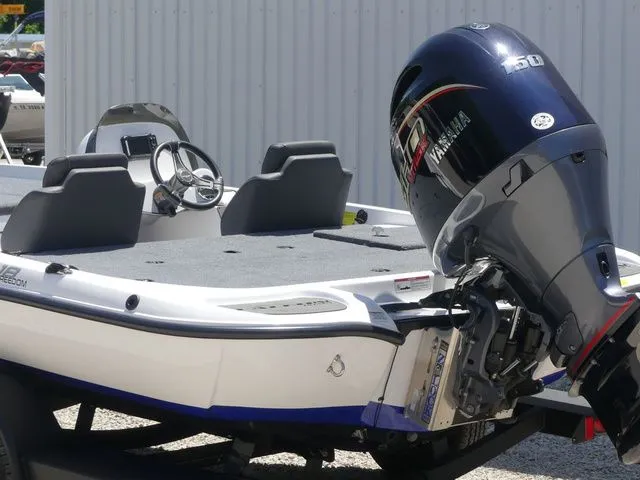Slide: The Image of Falcon Boats 18 Freedom 2025 - 24