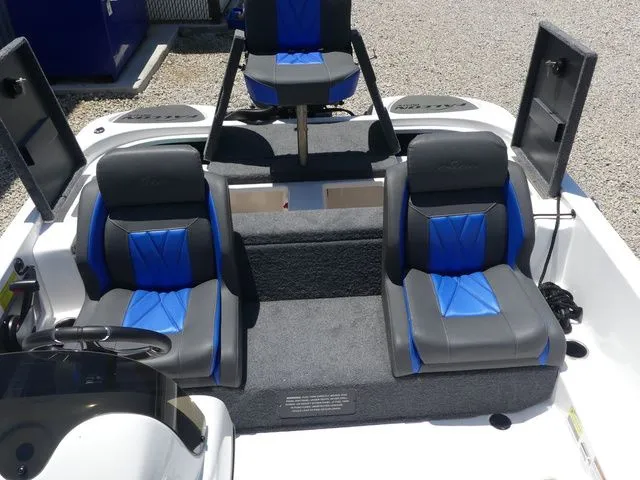 Slide: The Image of Falcon Boats 18 Freedom 2025 - 36