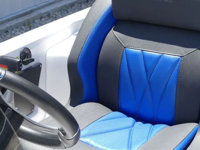 Slide: The Image of Falcon Boats 18 Freedom 2025 - 44