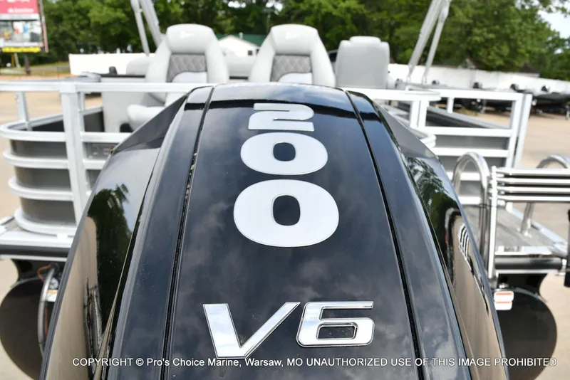 Slide: The Image of 2025 Ranger 223FC boat with 200HP Mercury V6 engine, rear view. - 4