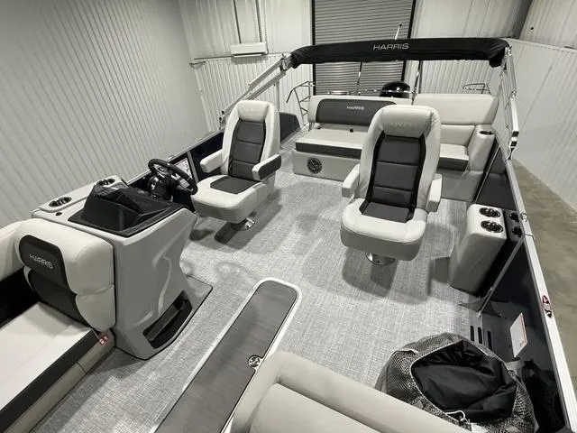 Slide: The Image of Harris Cruiser 230 SLDH 2025 - 12