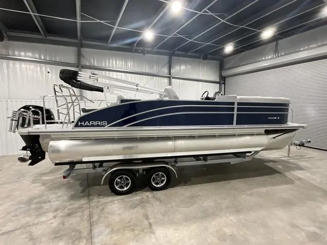 Slide: The Image of Harris Cruiser 230 SLDH 2025 - 5