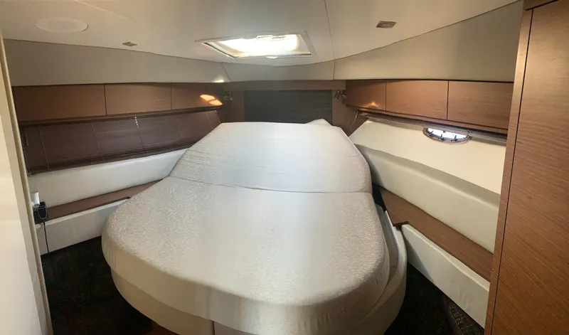 Slide: The Image of Luxurious cabin interior of 2014 Sea Ray 410 Sundancer yacht. - 46