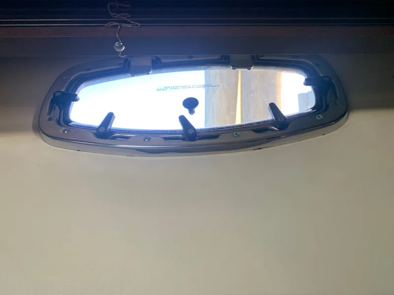 Slide: The Image of Sea Ray 410 Sundancer 2014 - 51