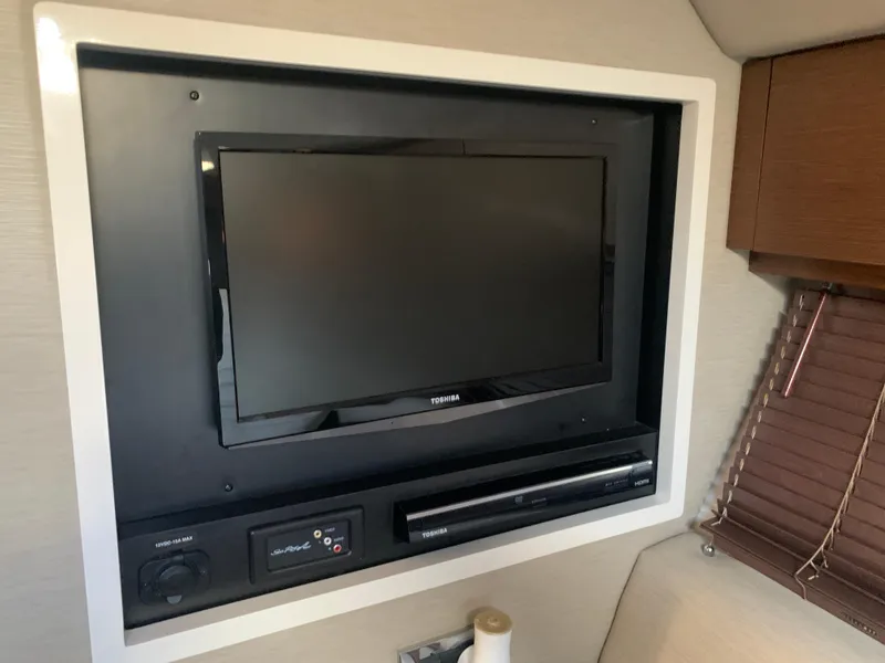 Slide: The Image of Sea Ray 410 Sundancer 2014 - 52