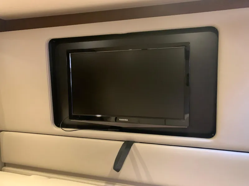 Slide: The Image of Sea Ray 410 Sundancer 2014 - 63