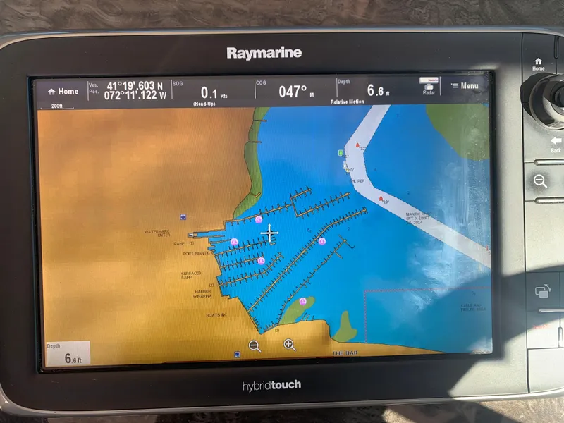 Slide: The Image of Sea Ray 410 Sundancer 2014 - 69