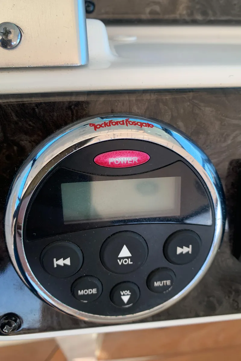 Slide: The Image of Sea Ray 410 Sundancer 2014 - 74