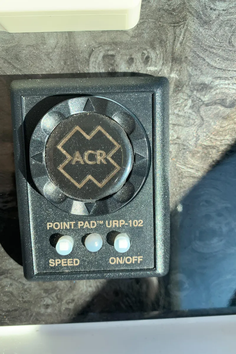 Slide: The Image of Sea Ray 410 Sundancer 2014 - 75