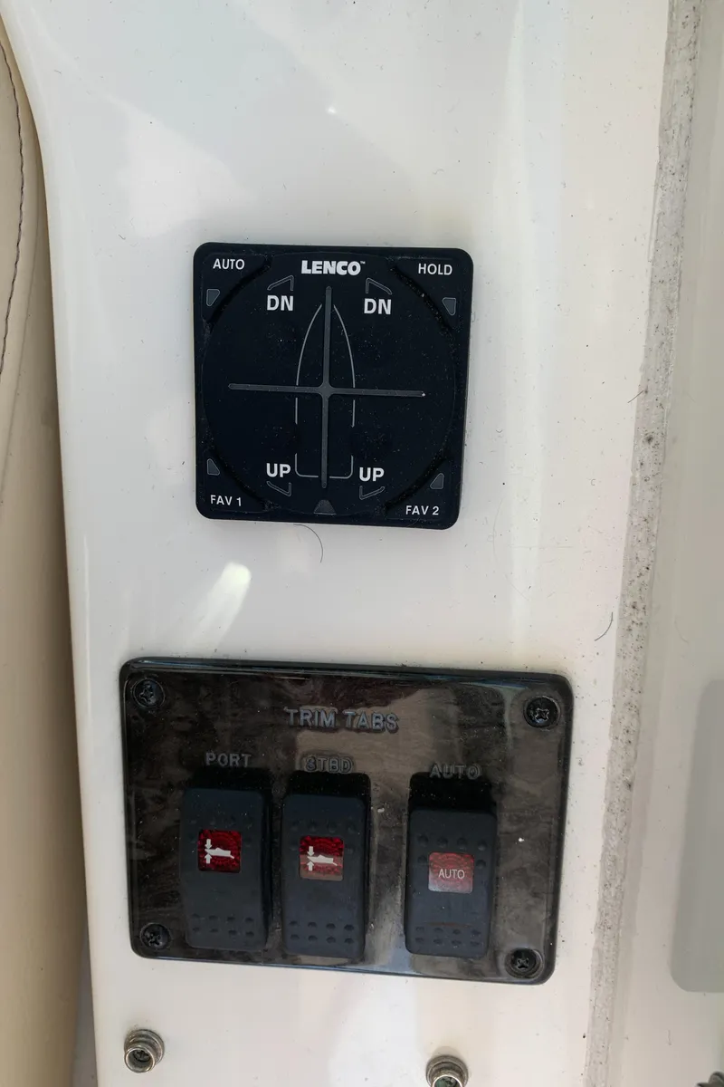 Slide: The Image of Sea Ray 410 Sundancer 2014 - 76