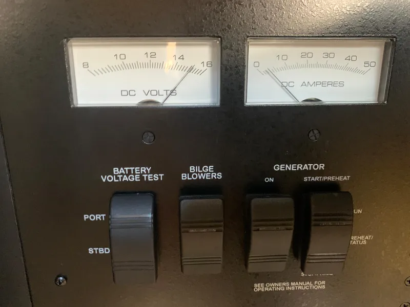 Slide: The Image of Sea Ray 410 Sundancer 2014 - 79