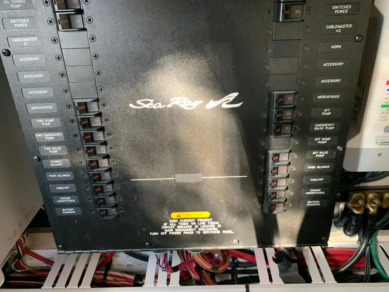 Slide: The Image of Sea Ray 410 Sundancer 2014 - 80