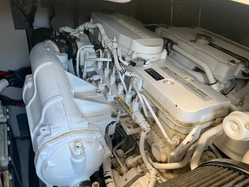 Slide: The Image of Sea Ray 410 Sundancer 2014 - 81