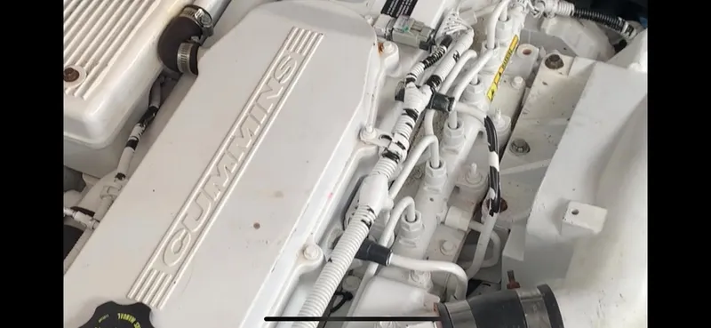 Slide: The Image of Sea Ray 410 Sundancer 2014 - 82