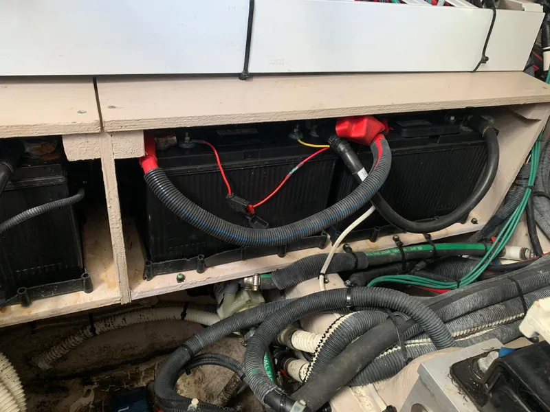 Slide: The Image of Sea Ray 410 Sundancer 2014 - 87