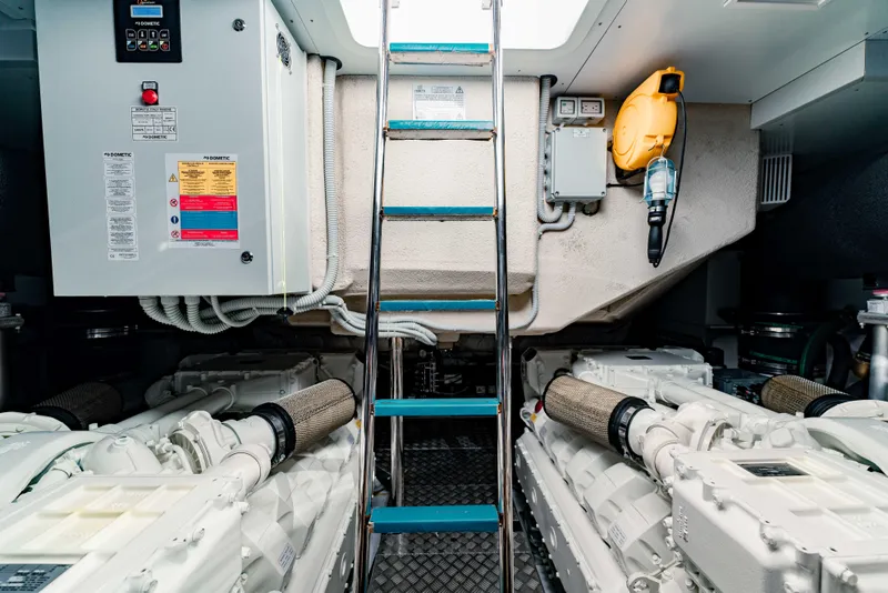 Slide: The Image of Ferretti Yachts 860 2023 - 88