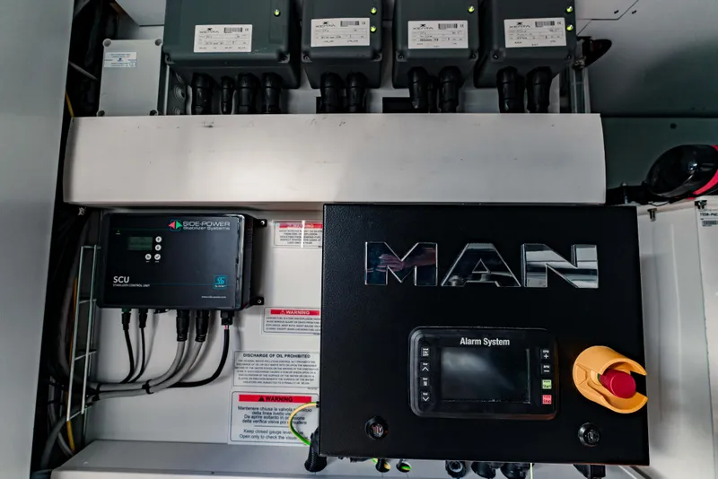 Slide: The Image of Ferretti Yachts 860 2023 - 92