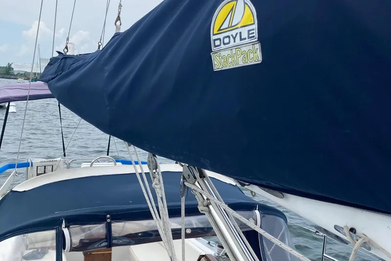 Slide: The Image of Catalina 30 1989 - 50