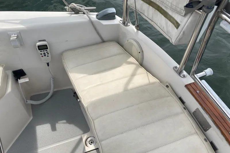 Slide: The Image of Catalina 30 1989 - 53