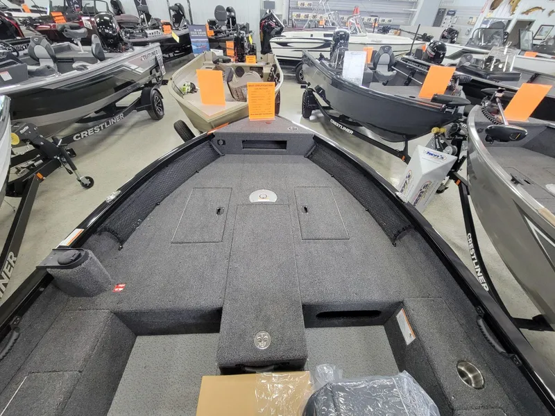 Slide: The Image of Crestliner 1650 Pro Tiller 2025 - 5