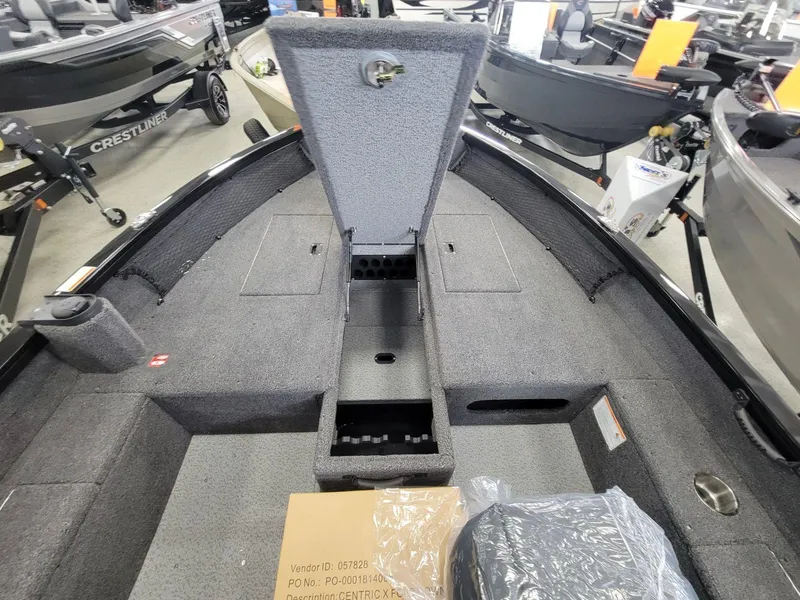 Slide: The Image of Crestliner 1650 Pro Tiller 2025 - 6