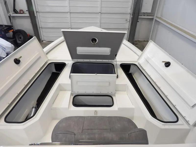 Slide: The Image of Avid 21 FSX 2024 - 10