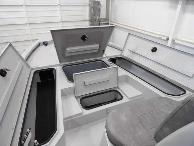 Slide: The Image of Avid 21FSX 2025 - 20