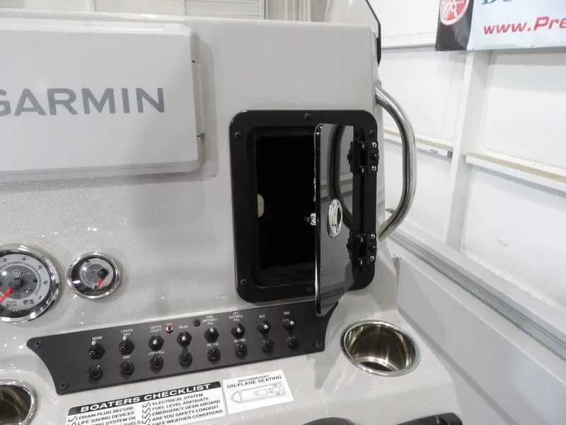 Slide: The Image of Avid 21FSX 2025 - 27