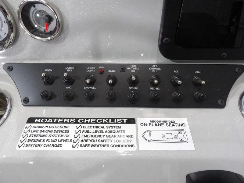 Slide: The Image of Avid 21FSX 2025 - 28