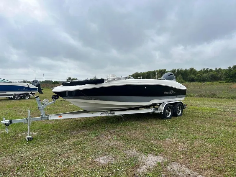 Slide: The Image of NauticStar 203 SC 2023 - 5