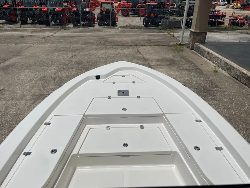 Slide: The Image of NauticStar 227XTS 2023 - 20