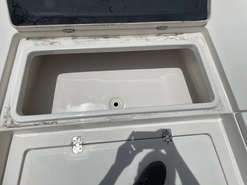 Slide: The Image of NauticStar 227XTS 2023 - 24