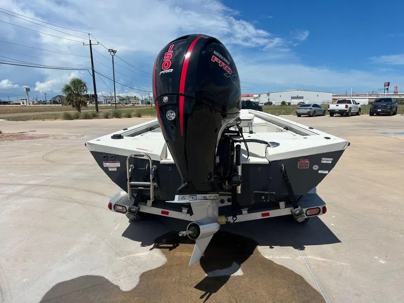 Slide: The Image of Ranger RB200 2023 - 10