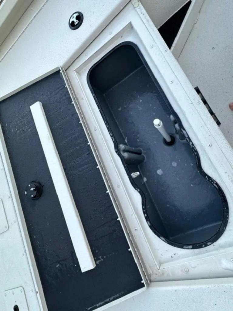 Slide: The Image of Ranger RB200 2023 - 12