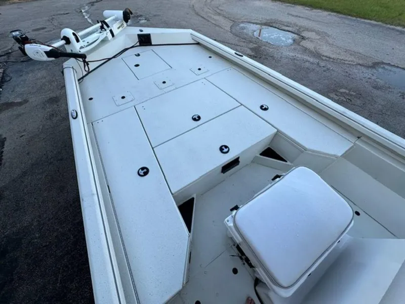 Slide: The Image of Ranger RB200 2023 - 13