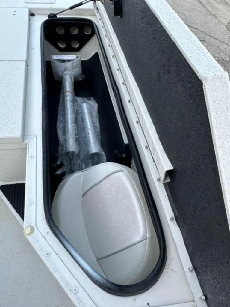 Slide: The Image of Ranger RB200 2023 - 15