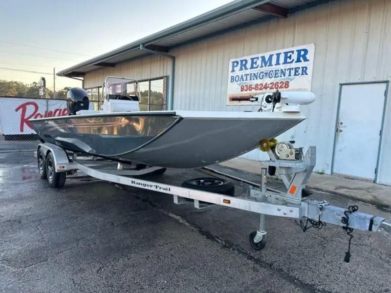 Slide: The Image of Ranger RB200 2023 - 3