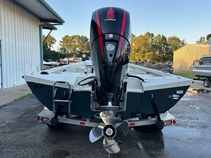 Slide: The Image of Ranger RB200 2023 - 8