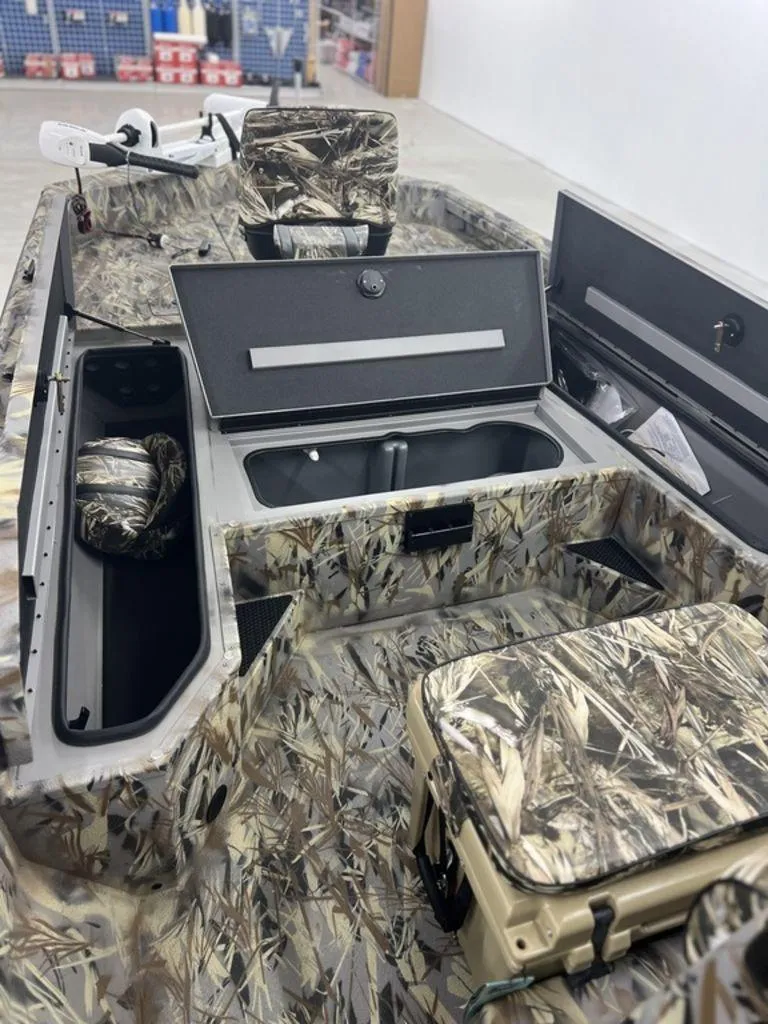 Slide: The Image of Ranger RB210 2024 - 23