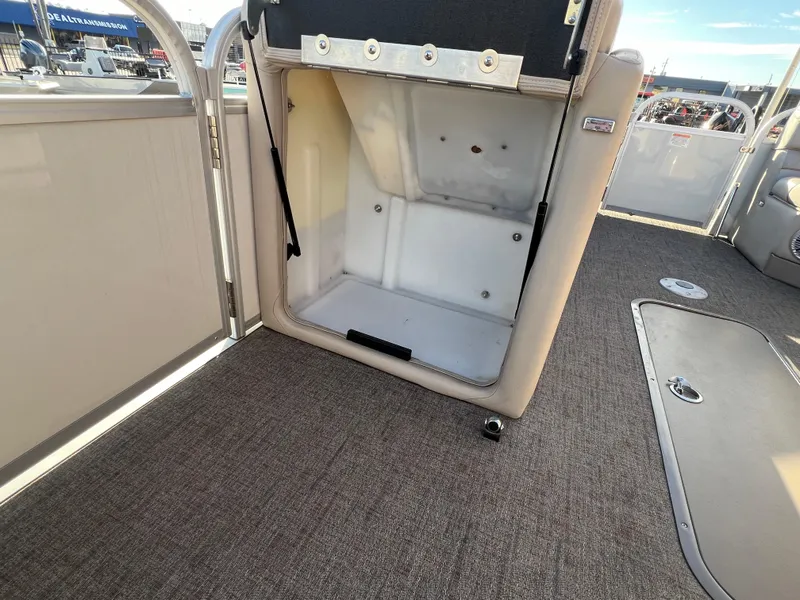 Slide: The Image of Ranger RP243C 2023 - 21