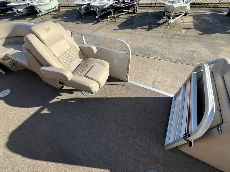 Slide: The Image of Ranger RP243C 2023 - 22