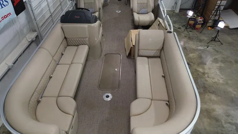 Slide: The Image of Ranger RP243C 2023 - 10