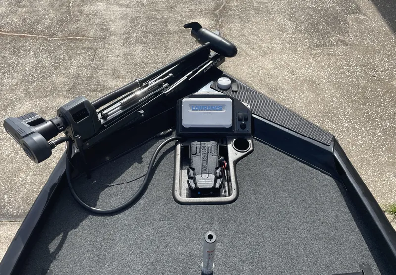 Slide: The Image of Ranger RT188P 2023 - 25