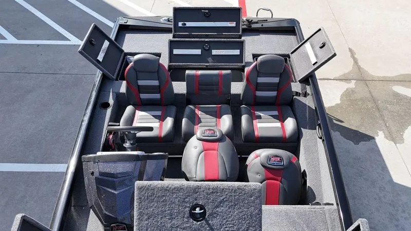 Slide: The Image of Ranger RT188P 2023 - 25