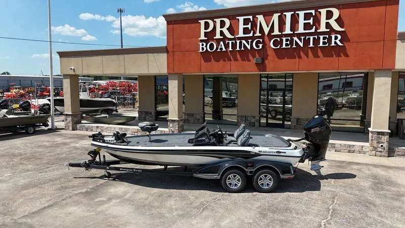 The Image of Ranger Z520R 2024 - 1