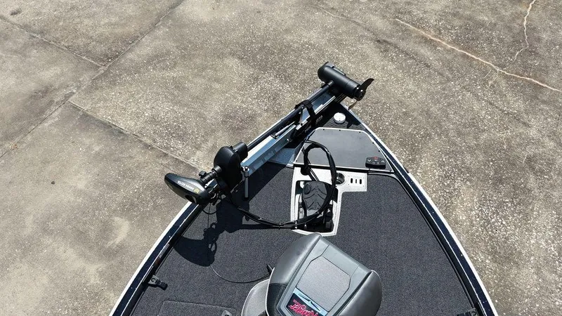 Slide: The Image of Ranger Z520R 2024 - 10