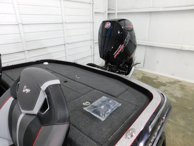 Slide: The Image of Ranger Z521R 2024 - 13