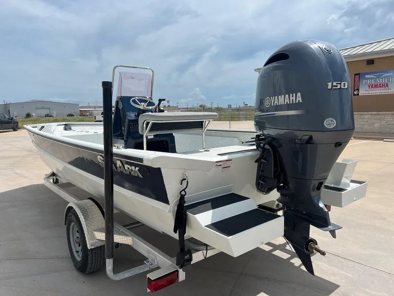 Slide: The Image of SeaArk 2072 FXT DLX CC 2024 - 13