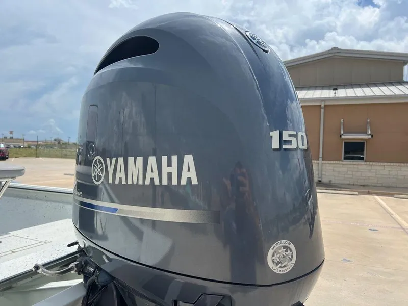 Slide: The Image of SeaArk 2072 FXT DLX CC 2024 - 14