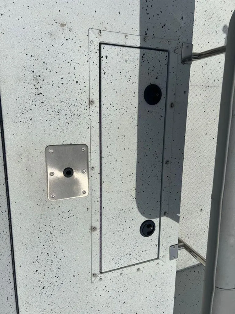 Slide: The Image of SeaArk 2072 FXT DLX CC 2024 - 30